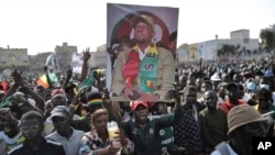 Ousmane Sonko est très populaire chez les jeunes Sénégalais.