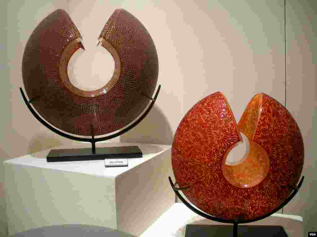Glass art by Carrie Gustafson at the 2013 Smithsonian Craft Show.