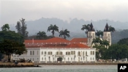 São Tomé quer aumentar acesso à alfabetização