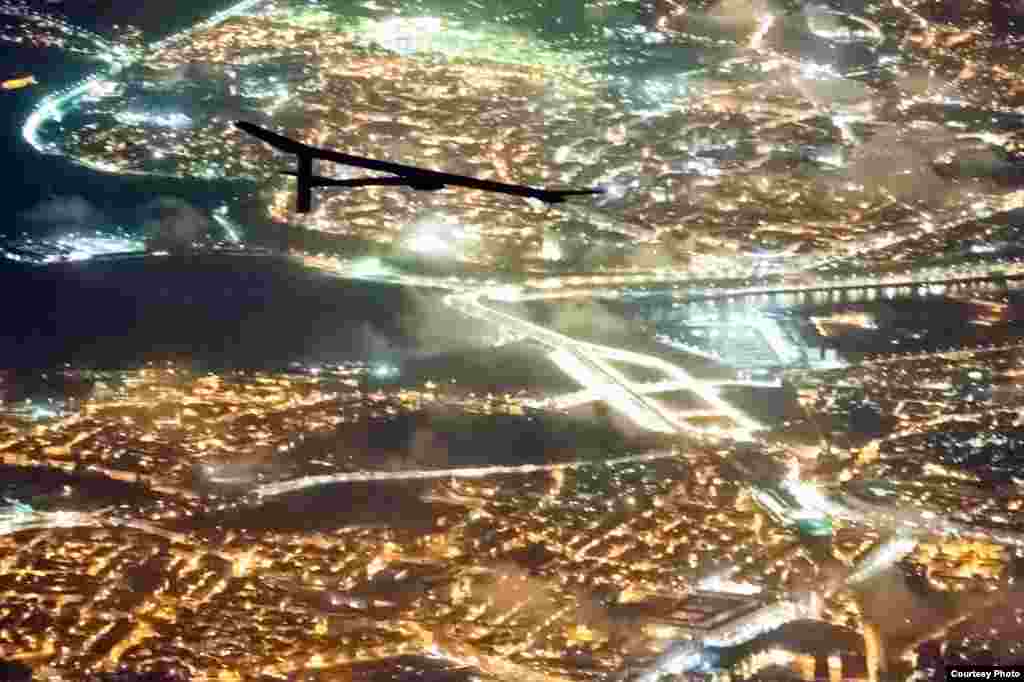 Crossing Frontiers -- Flying over Rabat-Salé, Morocco, June 5, 2012. (Jean Revillard/Rezo.ch)