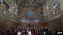 Papa Franjo sa diplomatskim korom u Vatikanu (Foto: Vatican press office)
