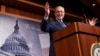 El senador por el estado de Nueva York, Chuck Schumer, durante una rueda de prensa celebrada en el Capitolio, el pasado 5 de febrero.