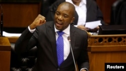 Mmusi Maimane, chef de l'opposition au parlement du Cap, en Afrique du Sud, le 8 août 2017.