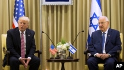 Le président Donald Trump et son homologue israélien Reuven Rivlin, à Jérusalem, le 22 mai 2017.