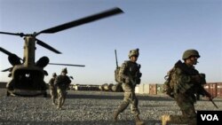 Pasukan AS di Kandahar, Afghanistan selatan (foto: dok). Hasil survei terbaru mendapati 82 persen warga AS menentang perang di Afghanistan. 
