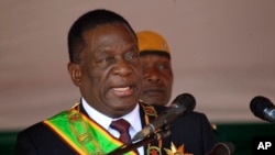 Rais wa Zimbabwe Mnangagwa alipozungumza na wananchi Jumatatu ya Aug. 13, 2018.