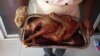 Le monde en vase clos du poulet sénégalais risque d'être bientôt chamboulé: par l'arrivée de KFC, géant américain du poulet frit, et par la levée envisagée de l'interdiction des importations.
