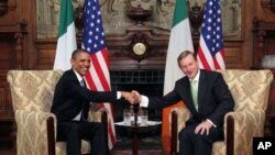 Le président Obama et le Premier ministre irlandais Taoiseach Enda Kenny à Dublin