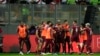 Miembros de la selección venezolana de fútbol en el partido ante Perú, en Lima el 21 de noviembre de 2023.
