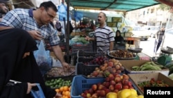 Ana sayan lemo a kasuwa
