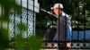 Legisladores prometen investigar despido de Comey