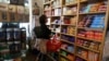 US Retail Sales Take Breather, Record Savings Seen Underpinning Spending 
