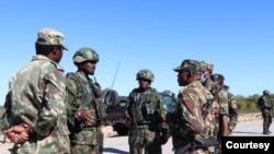 Militares moçambicanos e ruandeses em Cabo Delgado