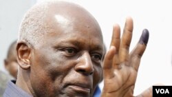 VENHAM MAIS CINCO! Eduardo dos Santos após votar em Agosto
