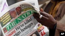 The Nation : "Nous avons tué 7 otages étrangers 'dans une rue de Kano", citant Ansaru, au Nigeria, le10 mars 2013. 