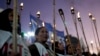 Miles marchan con antorchas contra pobreza en Argentina