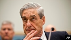 Archivo - El fiscal especial Robert Mueller cuando trabajaba como director del FBI. Junio, 2013.