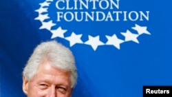 El expresidente de Estados Unidos, Bill Clinton, firmó en Lima un acuerdo para el desarrollo turístico de Cuzco.