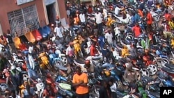 Desfile da JURA, em Malanje