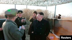 金正恩親自到現場監督