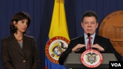 Desde Medellín, Santos respaldó la labor diplomática que realiza su canciller María Ángela Holguín.