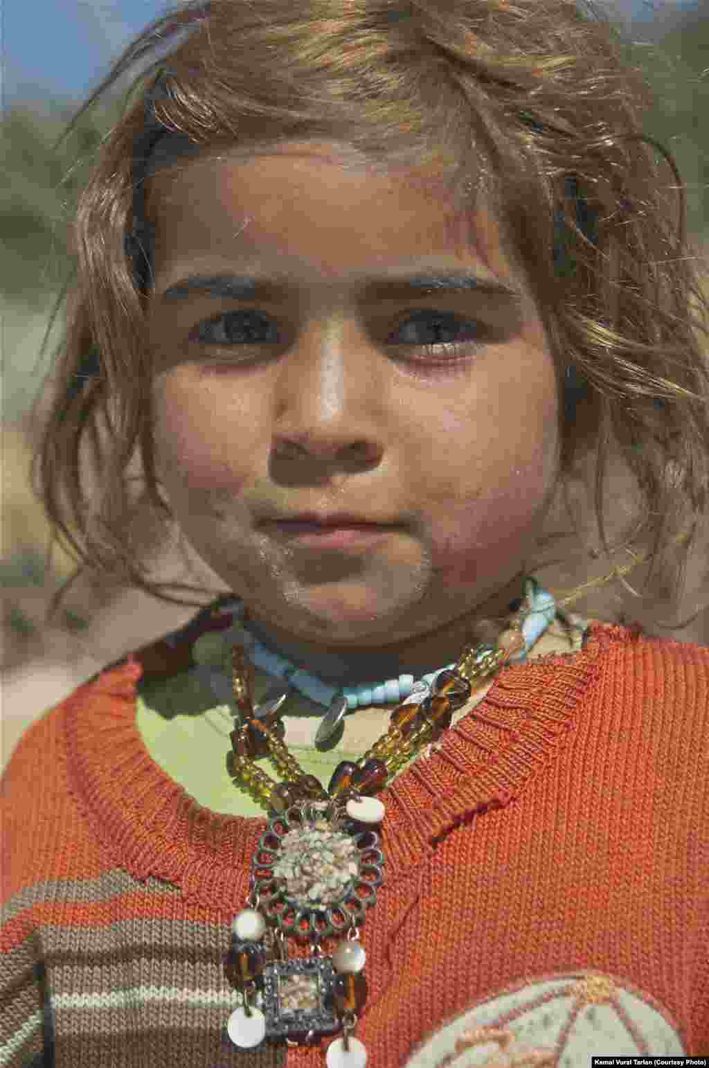 Syrian Dom child