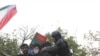 واکنشهای متفاوت مقامات جمهوری اسلامی به حمله به سفارت بریتانیا در تهران