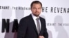 "The Revenant" ทะลวงด่านหนังสยองขวัญและภาพยนตร์ตลกขึ้นมาเทียบท่าอันดับสอง 