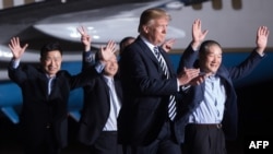美國總統川普歡迎三名被北韓釋放的美國人