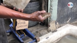 Las insólitas técnicas que aplican los venezolanos para reparar sus vehículos