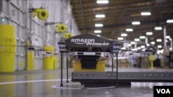 Pengiriman barang-barang yang dipesan di Amazon.com lewat drone atau pesawat tanpa awak.
