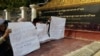 Supporters of Long Sokunthy, who represents more than 300 villagers embroiled in a land dispute with a local tycoon, rallied in front of the Banteay Meanchey Provincial Court, calling for her release from prison, April 2, 2018. (Photo courtesy of Licadho) 