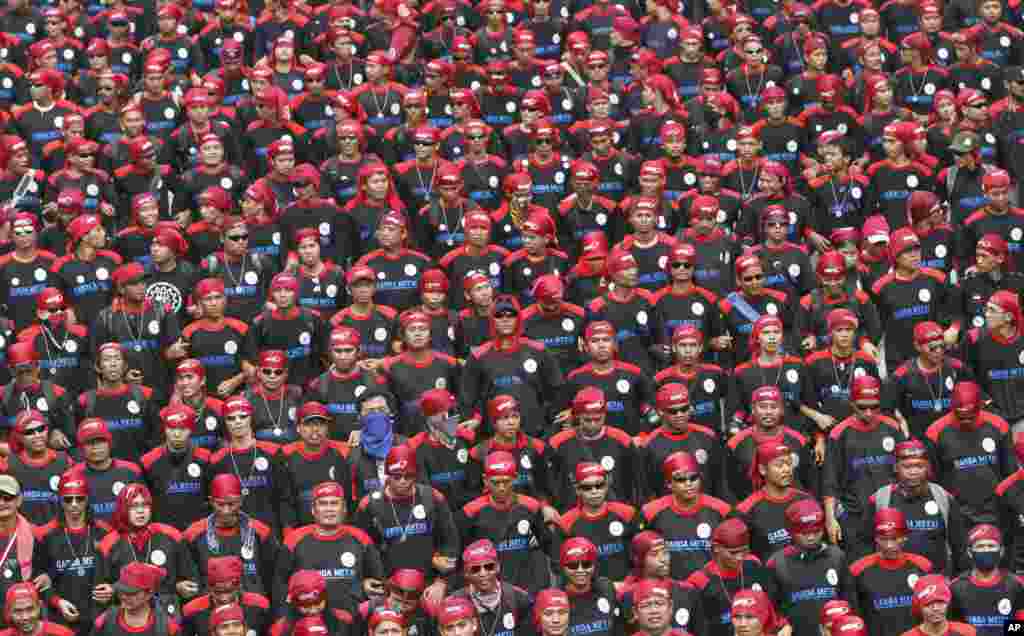 İndoneziyanın Cakarta şəhərində 1 May yürüşləri. 1 may, 2013.