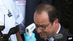 Francoise Hollande Visits Guinea