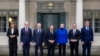 Ministrja e Jashtme letoneze Baiba Braze, kryeministri norvegjez Jonas Gahr Stoere, kryeministri polak Donald Tusk, kryeministri suedez Ulf Kristersson, kryeministrja daneze Mette Frederiksen, kryeministri finlandez Petteri Orpo dhe ai estonez Kristen Michal