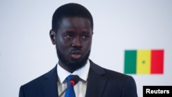 Le président élu du Sénégal, Bassirou Diomaye Faye, s'exprime lors d'une conférence de presse à Dakar, au Sénégal, le 25 mars 2024. REUTERS/ Luc Gnago