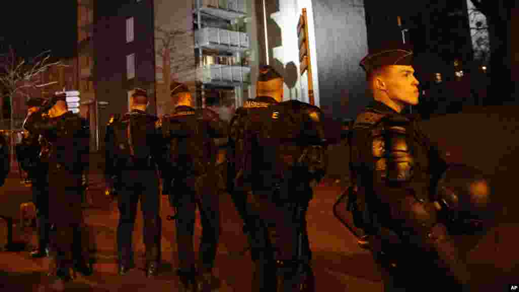 Des gendarmes en patrouille à Aulnay-sous-Bois, au nord de Paris, 7 février 2017.