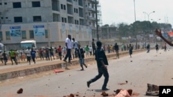 Des manifestants en Guinée (AP)