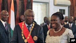 Ivory Coast President Laurent Gbagbo and his wife Simone during the swearing-in ceremony at the Presidential Palace in Abidjan (File)
