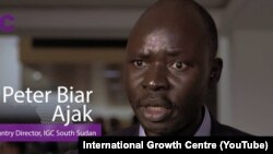 Peter Biar Ajak lors d'une interview pour le International Growth Centre. (Capture d'écran YouTube)