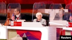 La secrétaire au Trésor des États-Unis, Janet Yellen, assiste à la réunion des ministres des Finances et des gouverneurs des banques centrales du G20 à Nusa Dua, Bali, Indonésie, le 15 juillet 2022.