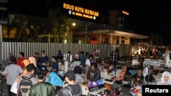 تصاویر: انڈونیشیا کے جزیرے لومبوک میں زلزلہ