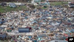 Un vistazo a la destrucción dejada por el huracán Dorian en Marsh Harbour, en la isla Gran Ábaco en las Bahamas. Miércoles 4 de septiembre de 2019. Foto: Al Díaz/Miami Herald, vía AP.