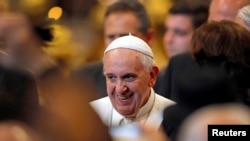 Le pape François a rappelé à l'ordre les membres de la Curie romaine, évoquant de nombreux pêchés