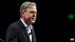 El exgobernador de Florida Jeb Bush criticó en su cuenta de Twitter el discurso del presidente Barack Obama.
