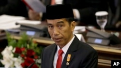 Presiden Joko Widodo saat menyampaikan pidato kenegaraaan di hadapan para anggota MPR/DPR RI, 14 Agustus 2015 (Foto: dok).
