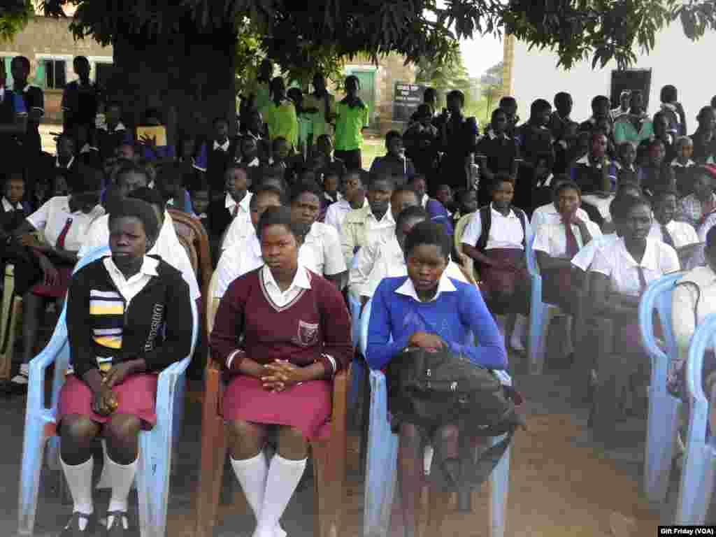 Pemerintah Sudan Selatan meluncurkan program nasional untuk mendesak orangtua terus mengirim anaknya ke sekolah. 
