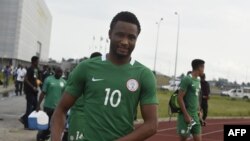 John Mikel Obi s'entraîne pour un match contre le cameroun, Nigeria le 31 aout 2017