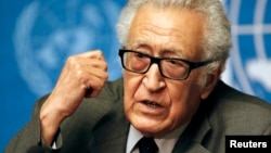 U.N.-Arab League envoy for Syria Lakhdar Brahimi speaks during a news conference at the U.N. headquarter in Geneva, Jan. 24, 2014. 