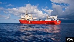 Un navire recherche le vol MH370